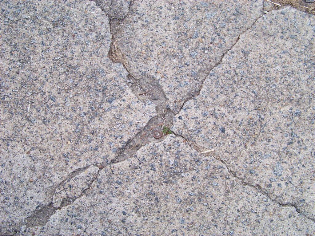 cracked concrete needs driveway repair GTA